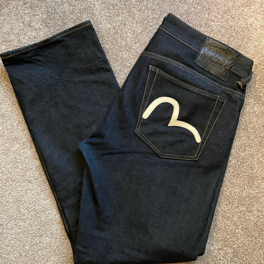 Evisu Jeans Size 34 x 34 ( Please see measurements in photo )